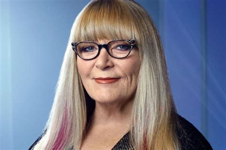 13 Fascinating Facts About Ve Neill