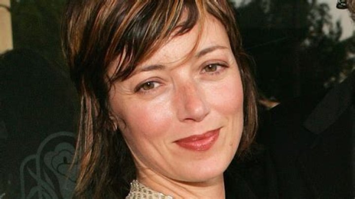 15 Extraordinary Facts About Mia Sara