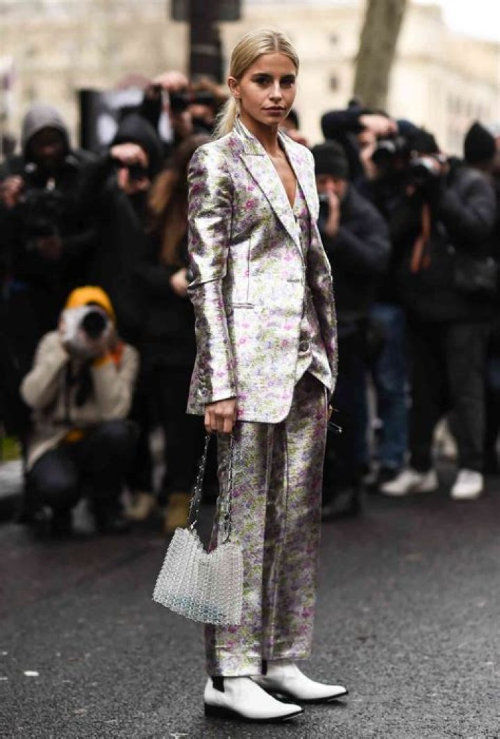 16 Trending Metallic Outfits To Try In 2024