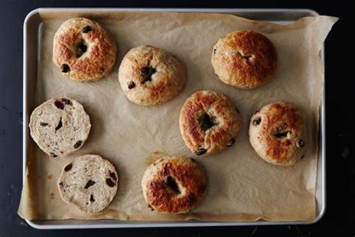 19 Cinnamon Raisin Bagel Nutrition Facts