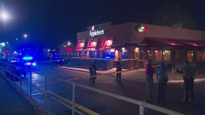 2 arrested | Man shot dead outside Gwinnett Applebee's: Police