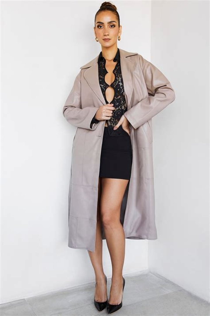 20 Mistress Rocks Outfits | Steal Her Style
