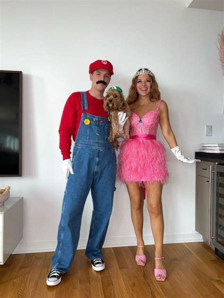 20 Video Game-Inspired Cosplay Halloween Costume Ideas For Couples