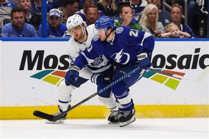 2023 NHL Playoffs expert picks, odds: Predictions for Maple Leafs vs. Lightning, Devils vs. Rangers, Jets vs. Knights