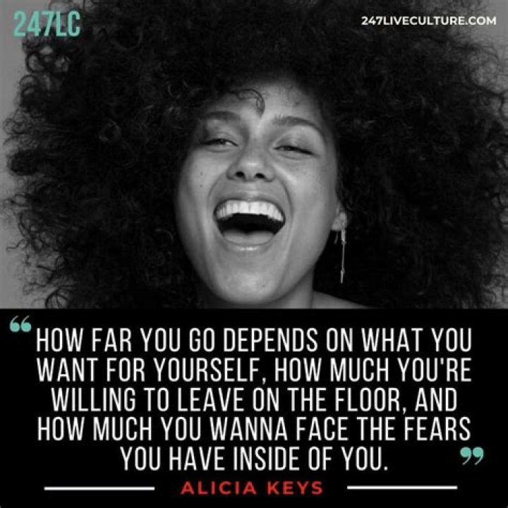 21 Best Alicia Keys Quotes On Life, Confidence & What Really Matters