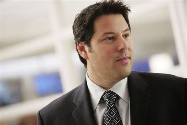 24 Extraordinary Facts About Greg Grunberg