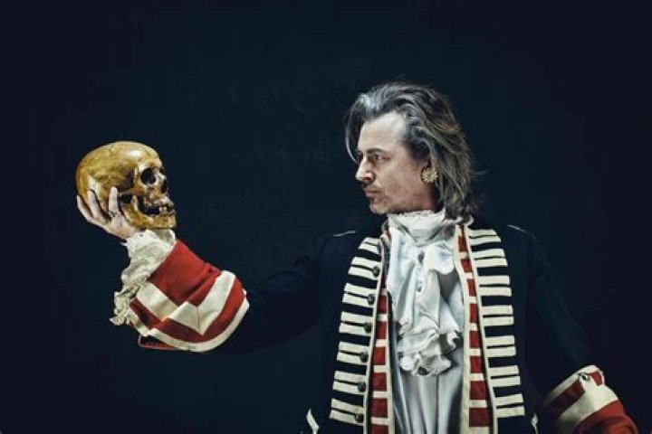 30 Best Monologues To Inspire You