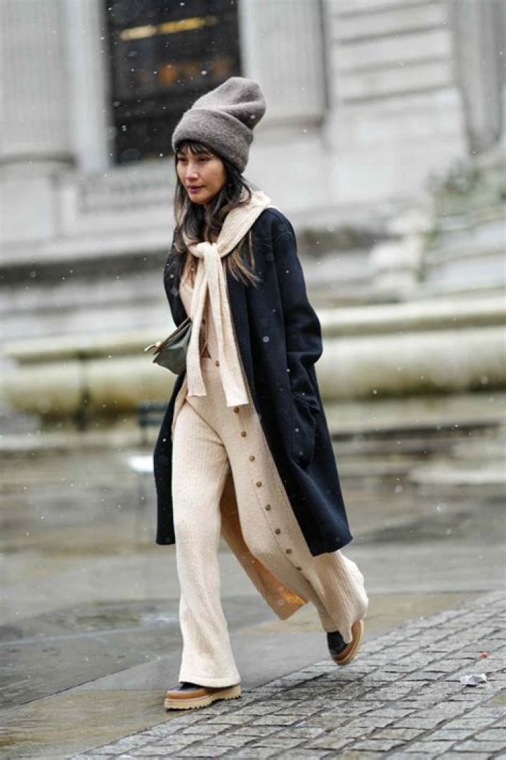 32 Cute Snow Outfits to Get You Through Winter