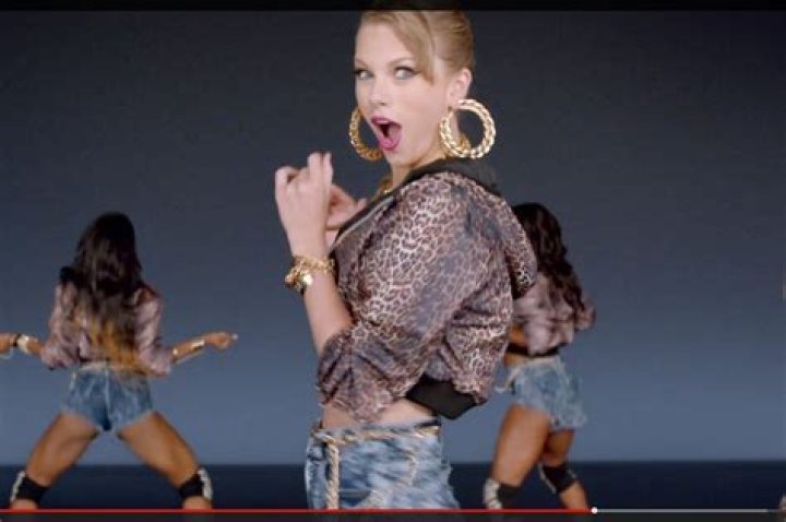 5 Songs That Probably Inspired Taylor Swift’s ‘Shake It Off’