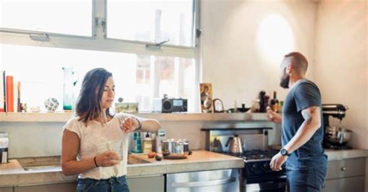 7 Couples On How They Stopped Fighting About Being Late