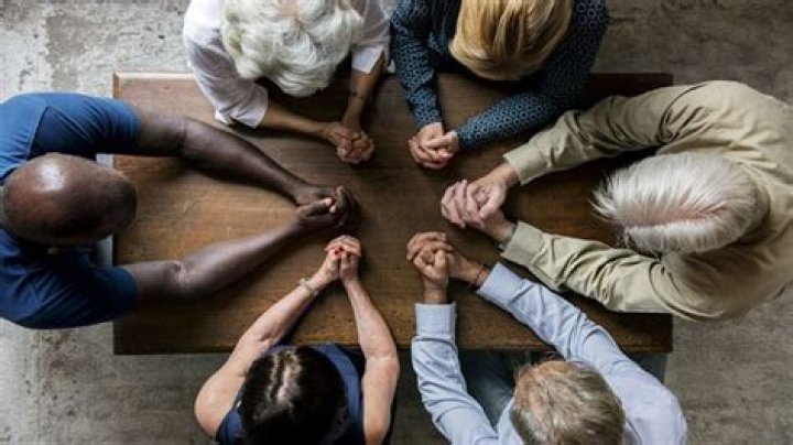 8 Signs Of Religious Brainwashing & How To Recover From It