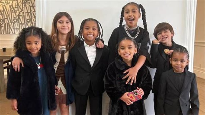 8 Times The Kardashian Kids Talked Back To Paparazzi