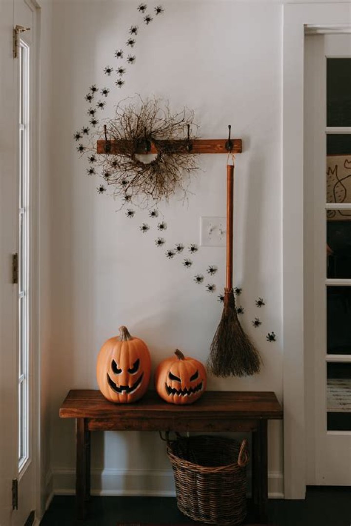 84 Easy DIY Halloween Decorations For Your House