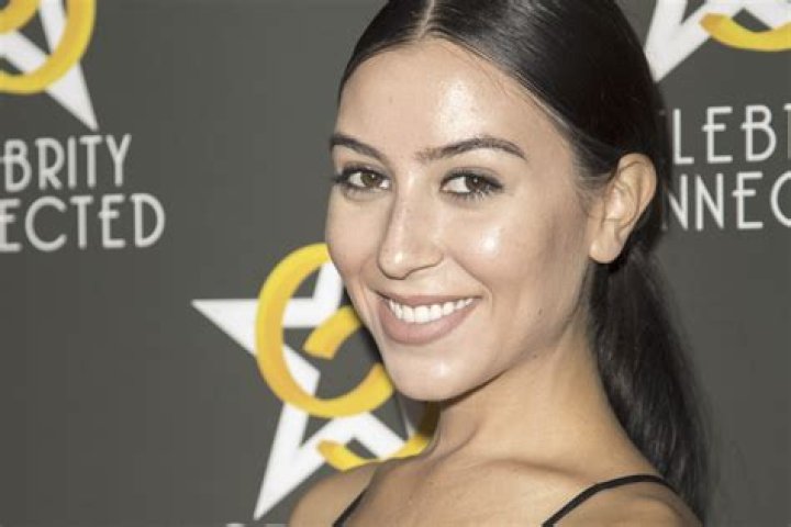 9 Enigmatic Facts About Jessica Pare