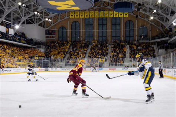 A weekend with Blackhawks first-round draft picks Frank Nazar, Oliver Moore, Sam Rinzel