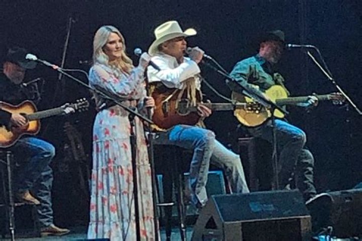 Alan Jackson's Duet With Daughter Ali Surprises Nashville Crowd