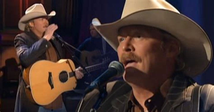Alan Jackson’s “I’ll Fly Away” Elevates Wisdom, Spirit, and Peace