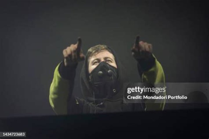 Alan Walker (Music Producer) Height, Weight, Age, Body Stats