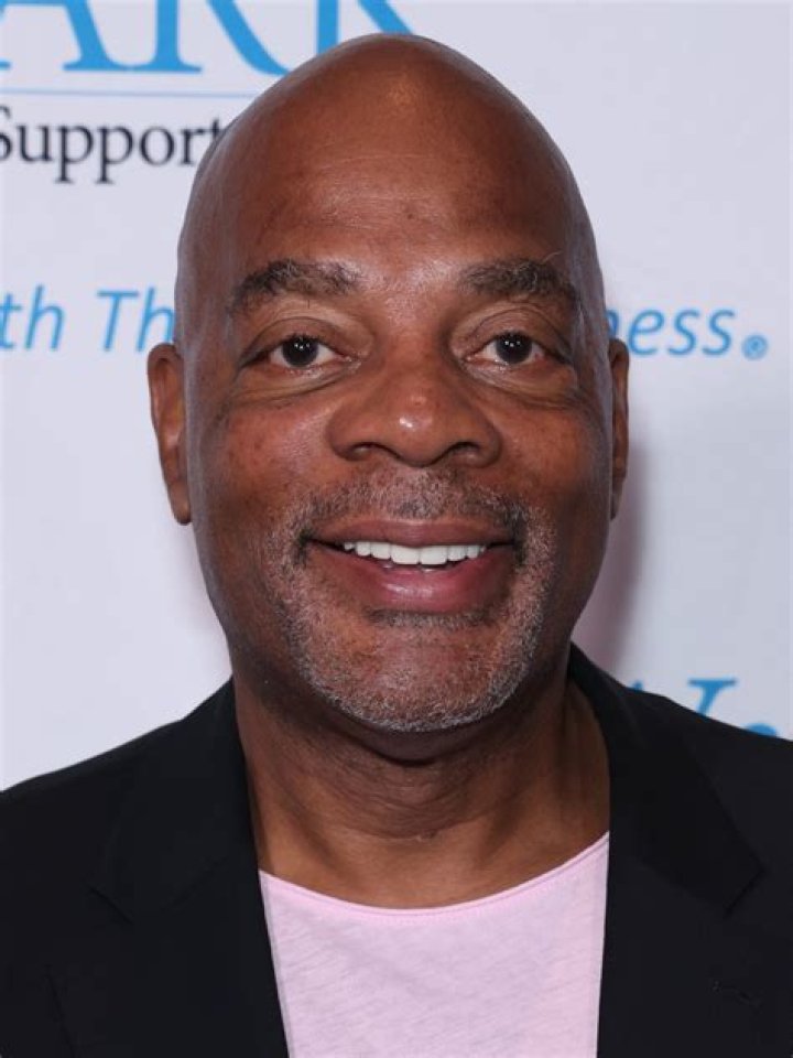 Alonzo Bodden Net Worth  - Pulptastic