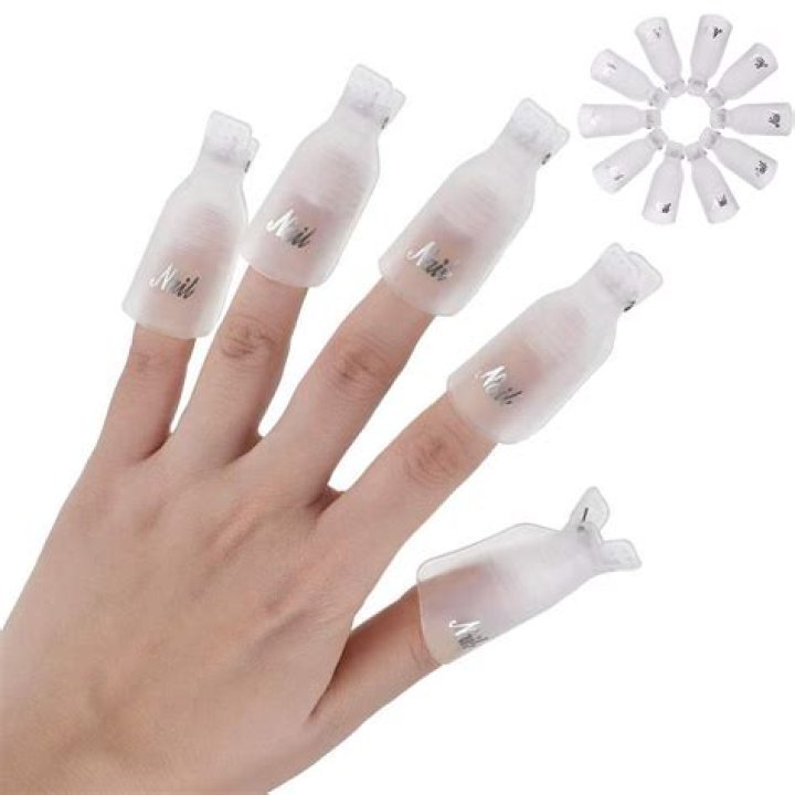 Amazon Shoppers Love HiMo's Soak Off Nail Clips