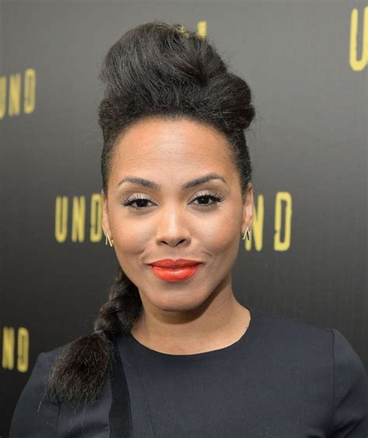 Amirah Vann Biography