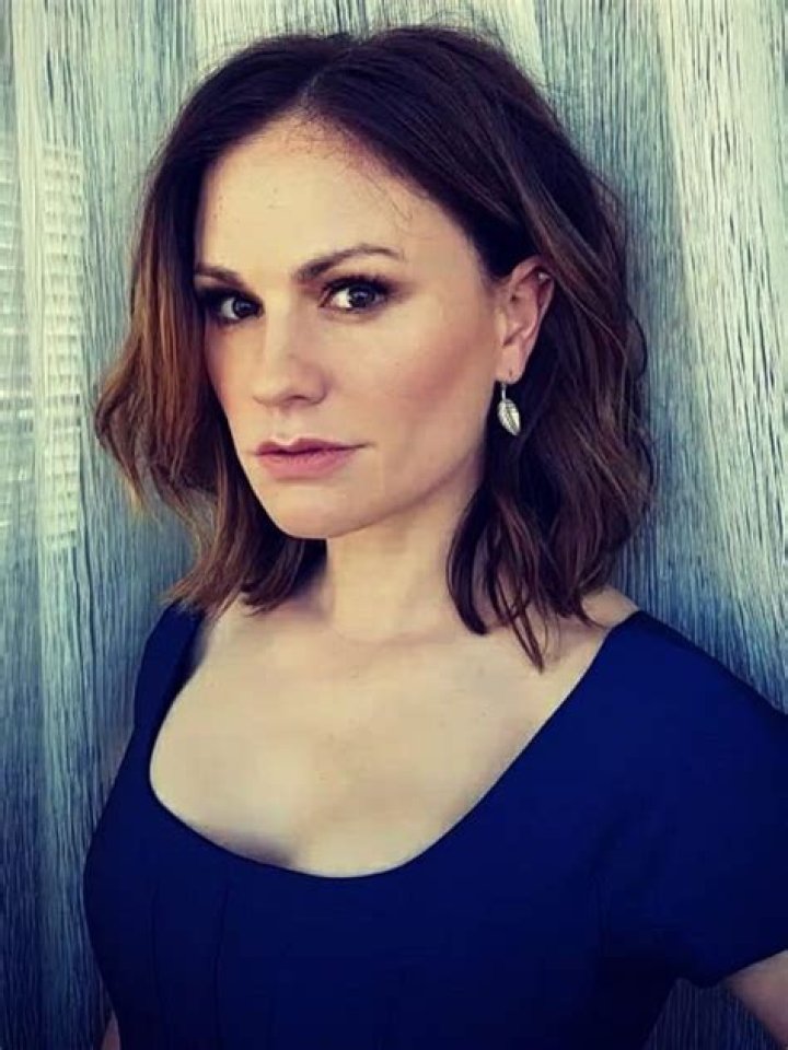 Anna Paquin height weight body statistics