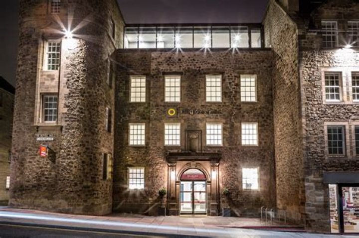 Aparthotel Adagio Edinburgh Royal Mile Review, Scotland