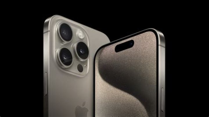 الكشف عن سر طرح Apple إصدارا جديدا من هاتف iPhone كل عام