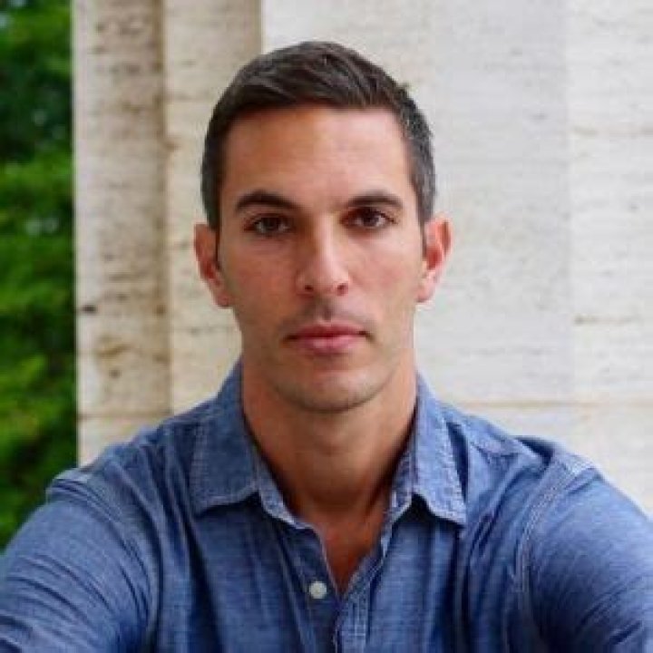 Ari Shapiro Husband Michael Gottlieb And Married Life