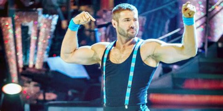 Artem Chigvintsev height weight body statistics
