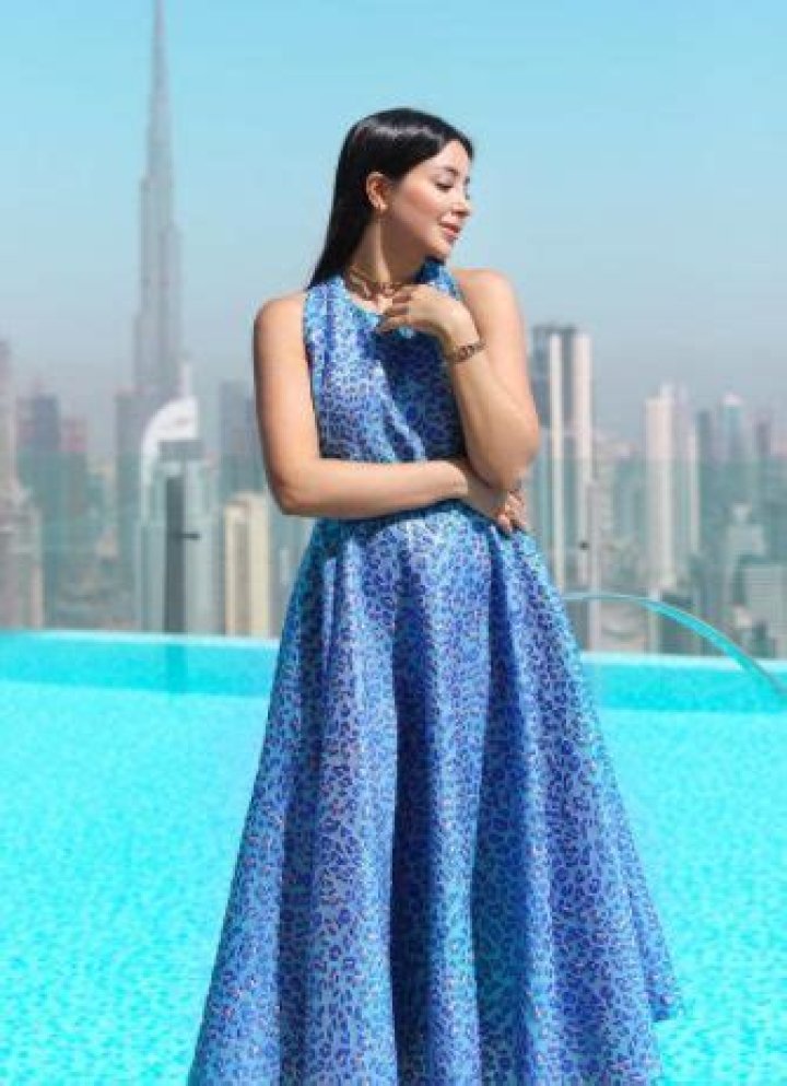 Aseel Omran (Singer) Biography, Age, Height, Family, Wiki & More