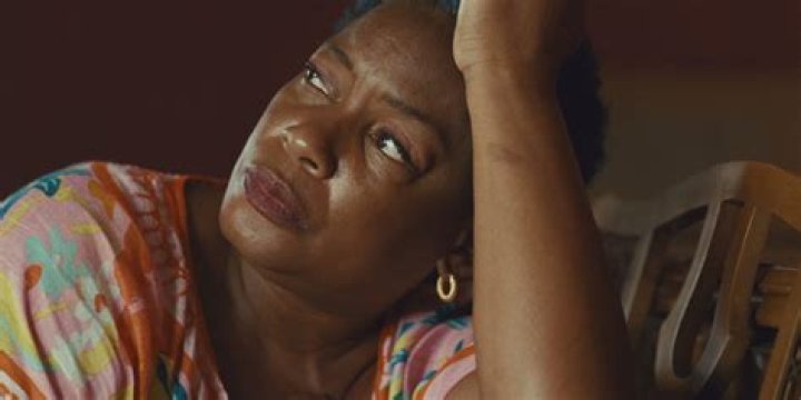 Aunjanue Ellis: The Story Behind Taylor's Scar