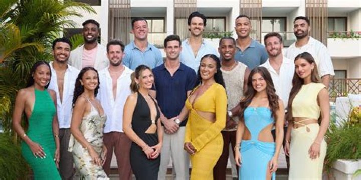 Bachelor in Paradise Recap: Glitter Bomb