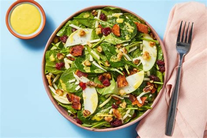 Bacon, Apple and Onion Spinach Salad | Rachael Ray | Recipe