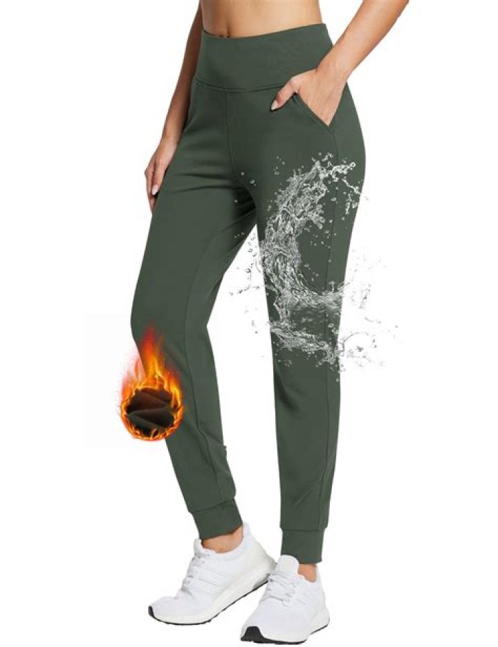 Baleaf’s Fleece-Lined Joggers Are Warm and Cozy