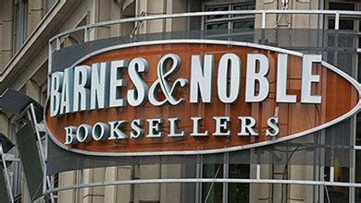 Barnes & Noble closes the book on Nook
