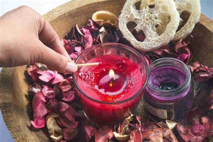 Bayberry Candle Tradition | Symbolism and Craftsmanship