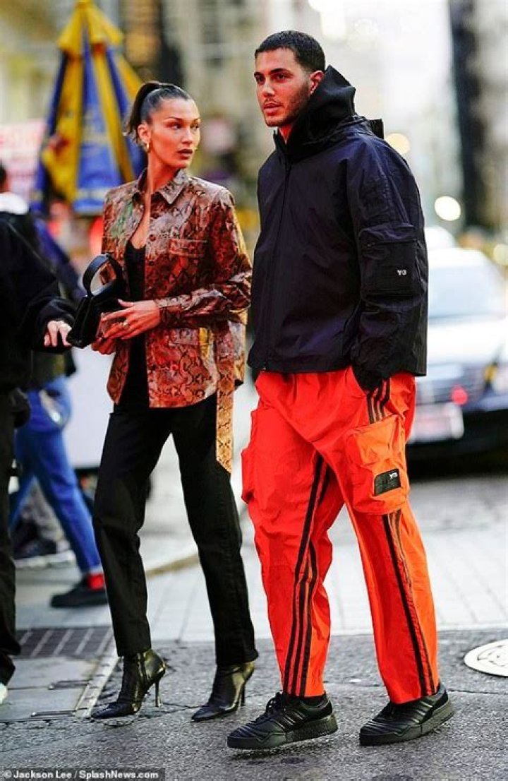 Bella Hadid's Throwback Look Majorly Channeled Carolyn Bessette-Kennedy
