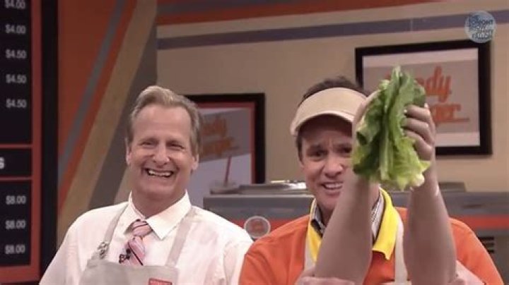 Ben Stiller Shows Off His Fake Arms on ‘Fallon’