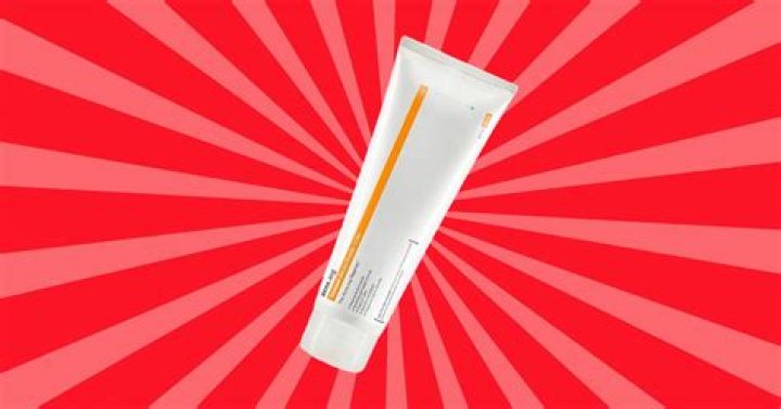 Benzoyl Peroxide Fights Male Body Odor Better Than Deodorant