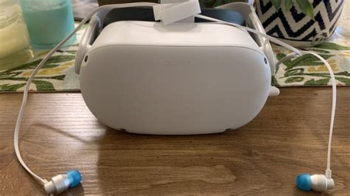 Best Oculus Quest 2 headphones 2022