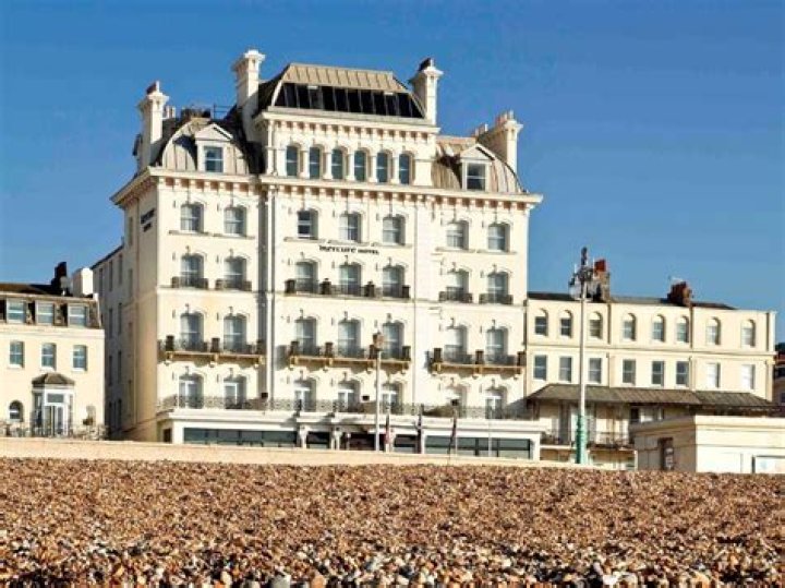 Best sea-view hotels near Brighton seafront