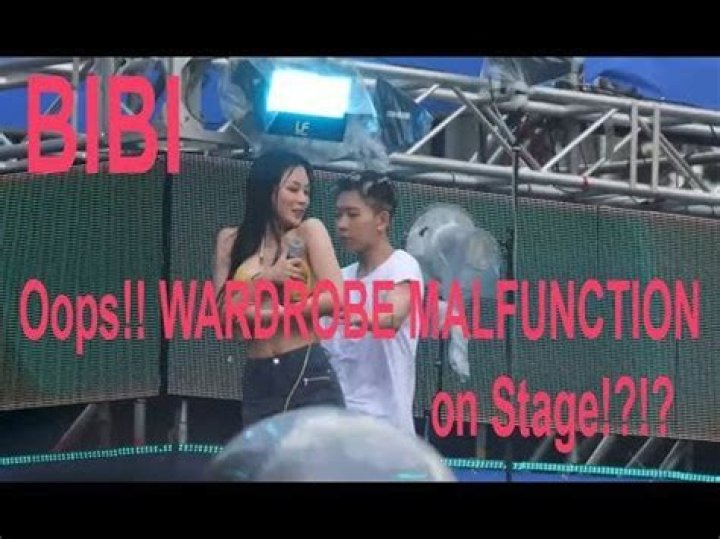 BIBI Wardrobe Malfunction During Performance – Here's How She Handled It