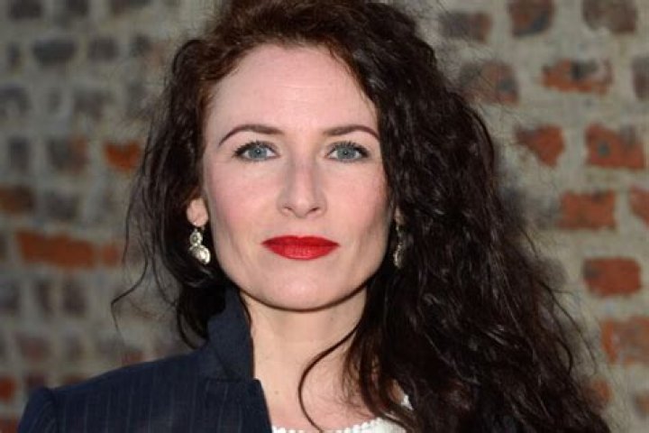 Biographie d'Elsa Lunghini: âge, taille, partenaire, enfants, et chansons