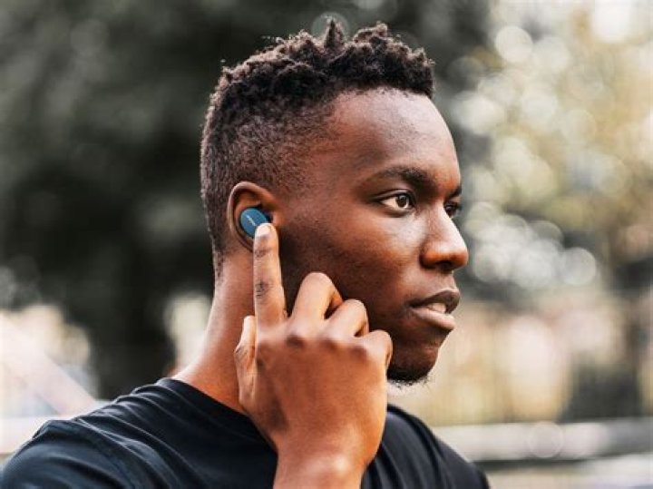 Bose QuietComfort Earbuds vs. Sony WF-1000XM3: Which should you buy?