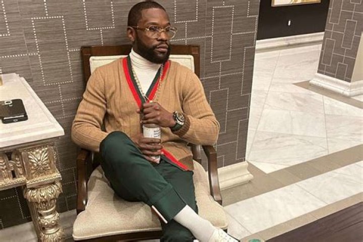 Boxing: Floyd Mayweather and an unforgettable Christmas for five children