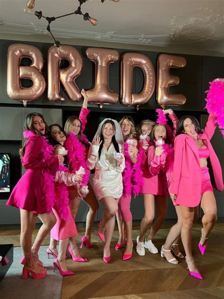 Bride's Dress Code For Bachelorette Party Slammed As 'Ridiculous'