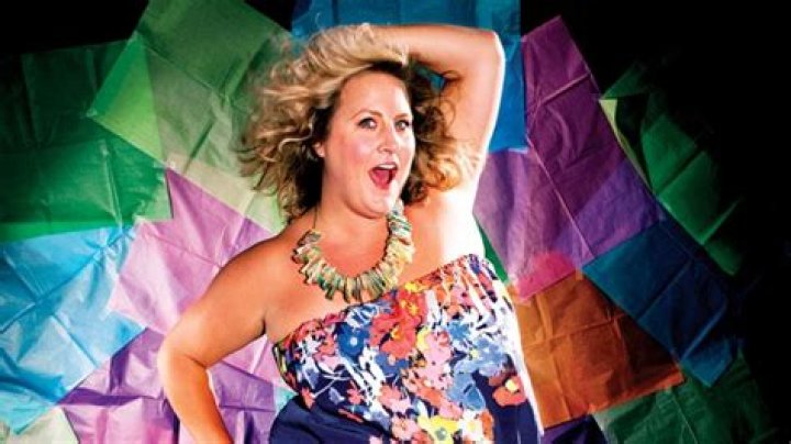 	Bridget Everett’s Comedy Can Be Blue on Stage But ‘Somebody Somewhere’ Leans Into the Tender Moments	