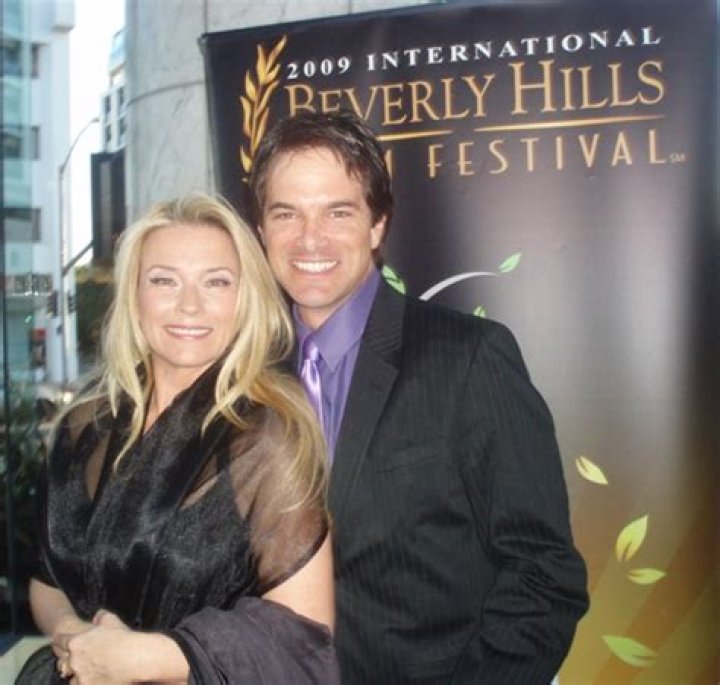 Brock Burnett and Melissa Burnett (i)