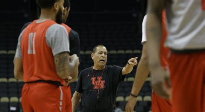 Can Houston go undefeated? Is Gonzaga headed for the Big 12? Shot Takers mailbag